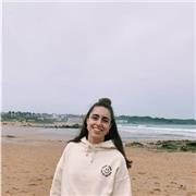 Graduada en psicología con master del profesorado